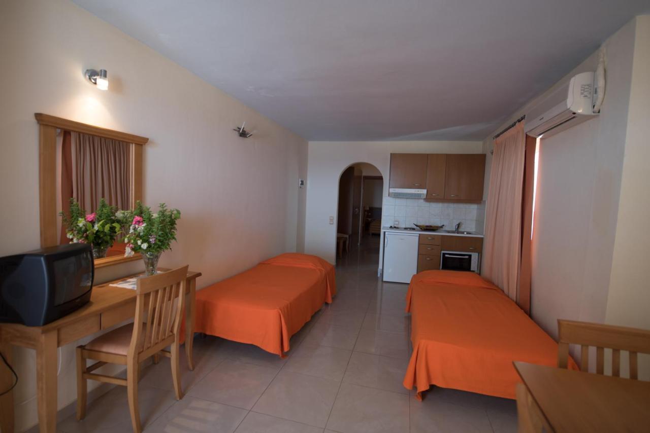Ionio Star Hotel Koutsouras Exterior photo